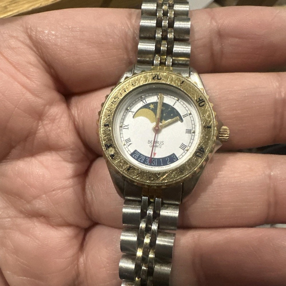 Works Vintage Benrus Moon Phase Womens Watch 25MM Two Tone Band Fit 7in -‎ Read